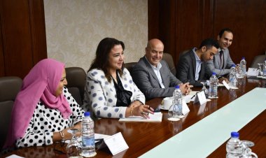 وزير الرياضة يعقد الاجتماع الدوري مع خبراء وحدة السياسات لاستعراض الرؤية المستقبلية