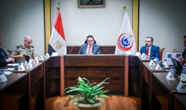 وزير الصحة يوجه بتوحيد آليات العمل بمراكز عمليات الدم