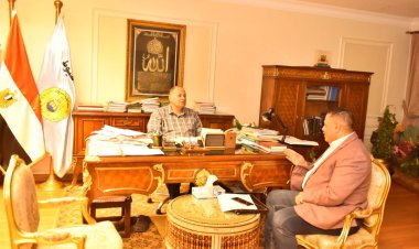 محافظ أسيوط يلتقي مسئولي التضامن الاجتماعي