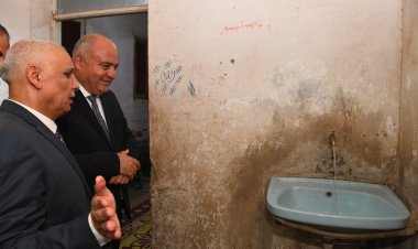 محافظ قنا يشهد وصول المياه العذبة إلى منازل عدد من قرى نقادة 