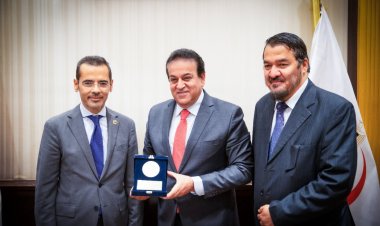 وزير الصحة يلتقي برئيس اتحاد المستشفيات العربية لتعزيز سبل التعاون