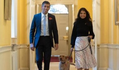 أول ظهور لكلب زوجة رئيس الوزراء البريطاني في مناسبة رسمية