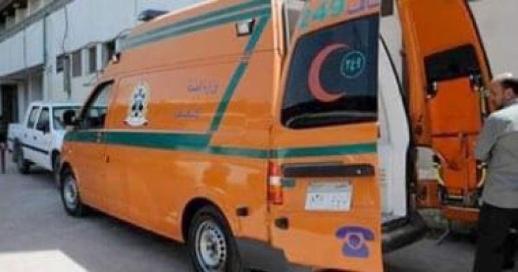 إصابة شخصين في انقلاب سيارة نقل على الطريق الصحراوي الغربي بجهينة