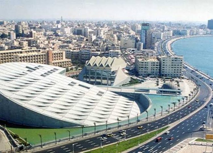 مكتبة الإسكندرية تناقش تحديات ومستقبل الكون