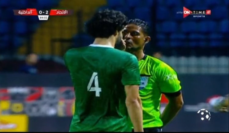 رغم طرد محمود علاء.. الاتحاد يفوز على الداخلية (2-0)