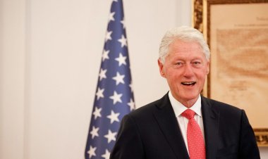 الرئيس الأمريكي الأسبق بيل كلينتون يعلن إصابته بفيروس كورونا