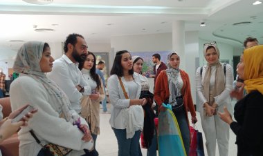 وفد من إخصائيي العلاج الطبيعي والتغذية العلاجية في زيارة لأطفال مستشفى 57357