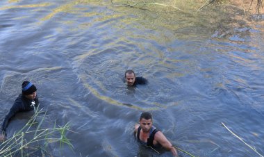 مصرع شاب وإصابة آخر إثر انقلاب ملاكي وموتوسيكل في ترعة بقنا