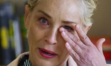 بسبب ابن شقيقها.. شارون ستون تبكي في مهرجان في البحر الأحمر