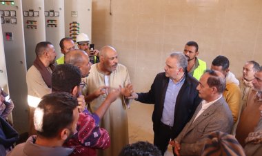 رئيس مياه أسيوط يتفقد التشغيل التجريبي الجزئي لمحطة صرف الزاوية