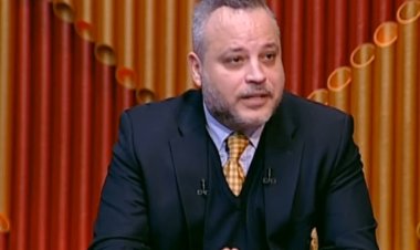 تامر عبد المنعم يهاجم عمليات التجميل: «النفخ جنن النسوان»