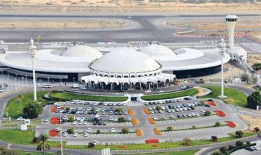 بالورود والأعلام.. مطار الشارقة يحتفل مع مسافريه بمناسبة عيد الاتحاد الـ 51