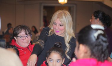 ندي بسيوني تحتفل مع ذوي الهمم بيومهم العالمي