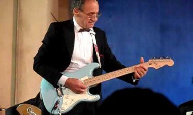 إلهامي خورشيد: لم أنافس شقيقي عمر وفريد الأطرش أخدني بالحضن