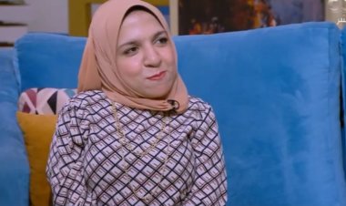 عارضة أزياء من قصار القامة تكشف تفاصيل اتصال الرئيس السيسي بها