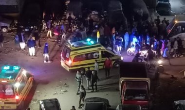 مصرع وإصابة 3 في حادث تصادم مروع  بين سيارتين نقل بالعياط