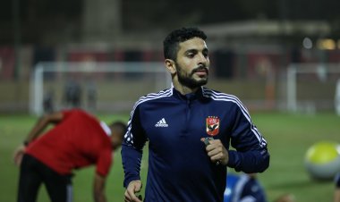 طبيب الأهلي يعلن موعد عودة أيمن أشرف لتدريبات الفريق