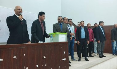 رئيس جامعة بنها يتابع انطلاق ماراثون انتخابات الاتحادات الطلابية بالجامعة