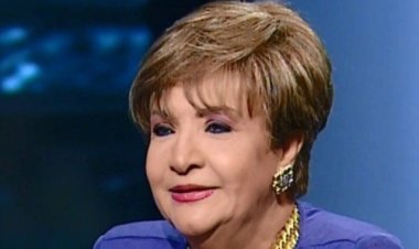 سناء منصور تنعي مفيد فوزي: دعمني في بداية مشواري