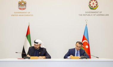 رئيس جمهورية أذربيجان يستقبل وفدا حكوميا إماراتيا