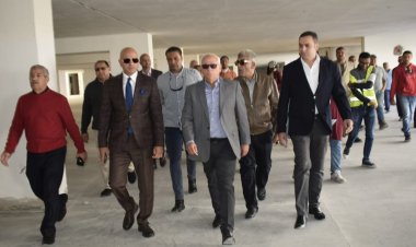 محافظ بورسعيد يتفقد اللمسات النهائية في إنشاء الجراج المتعدد الطوابق بحي العرب