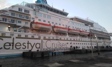 وصول السفينتين السياحيتين Celestyal CRYSTAL  وVARIETY VOYAGER لميناء بورسعيد