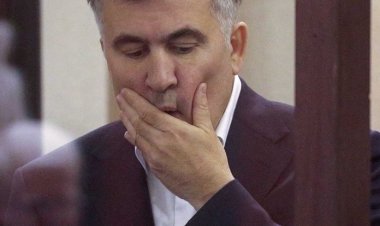 تقرير طبي يتحدث عن «تسميم»  الرئيس السابق لجورجيا في السجن.. ووفاته قريبًا