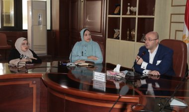 محافظ بني سويف: المرأة المصرية ركيزة أساسية فى خطة الدولة