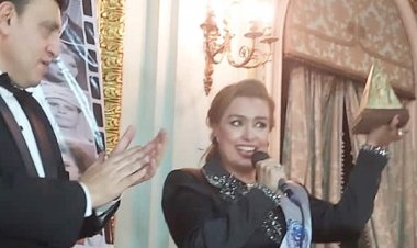 منظمة الأمم المتحدة للفنون تهدي الفنانة سيمون جائزة فاتن حمامة