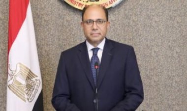 متحدث الخارجية يلتقي طلاب العلوم السياسية للجامعة البريطانية