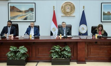 وزير السياحة يجتمع بممثلي اللجنة النقابية للعاملين بهيئة التنشيط السياحي