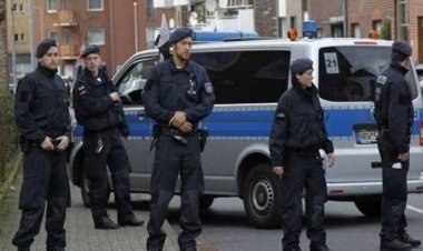 لا يعترفون بألمانيا الحديثة.. ما هي حركة «مواطني الرايخ» الألمانية التي سعت للانقلاب؟