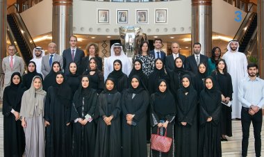 الأرشيف والمكتبة الوطنية بالإمارات يحتفل بخريجي بكالوريوس إدارة الوثائق وعلوم الأرشيف