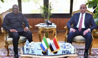 وزير الطيران:  تعزيز التعاون مع الأشقاء الأفارقة في مقدمة أولوياتنا