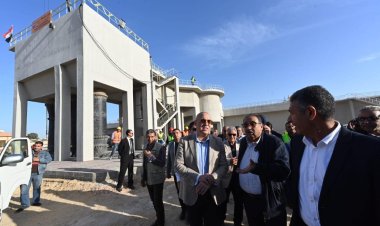 وزير الإسكان يتفقد محطة المعالجة بمشروع صرف صحي أبو تلات بالإسكندرية