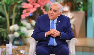 العالم كريم أبو المجد يروي رحلة نجاحه من المنصورة للعالمية  في زراعة الأمعاء