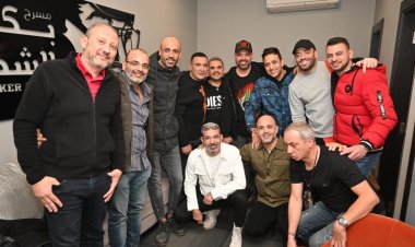 نجوم الموسيقى يدعمون أيمن بهجت قمر بحضور عرض «سيدتي الجميلة»