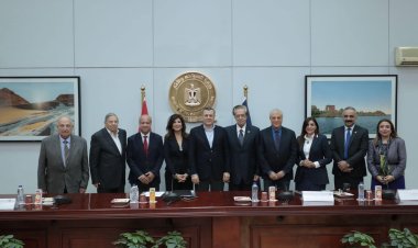 وزير السياحة والآثار يستقبل أعضاء مجلس حكماء ائتلاف تنمية وإحياء التراث