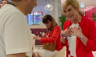 على هامش كأس العالم.. رئيس شباب النواب يلتقي رئيس وزراء كرواتيا السابقة 