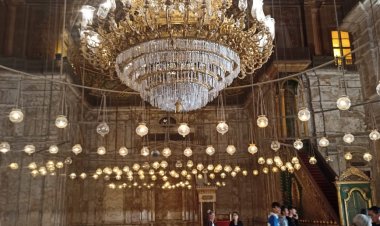 بنك مصر يبدأ تسليم «QR Code» لكبرى المساجد.. «يتيح التبرع أونلاين»