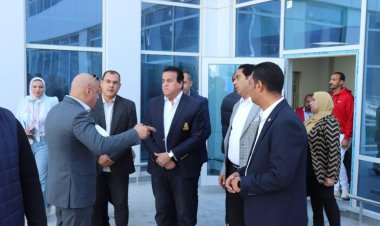 وزير الصحة يوجه بسرعة الانتهاء من تطوير مبنى الطواريء بمستشفى السويس العام