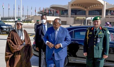 الرئيس الجيبوتي يغادر الرياض اليوم بعد مشاركته في القمة العربية الصينية