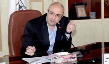 رئيس مدينة بني سويف يتفقد جاهزية مركز إصدار تراخيص المحال التجارية