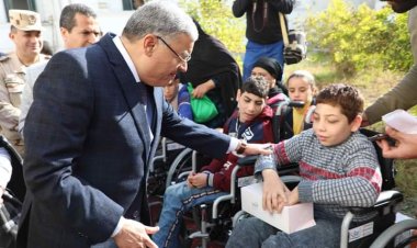 تسليم 31 كرسي متحرك وتكريم المتميزين من ذوي الهمم في المنيا