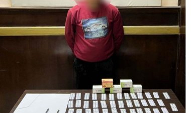 القبض على شاب بحوزته أقراص مخدرة وحشيش بالمرج