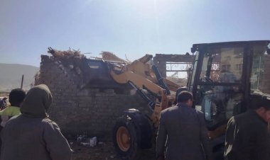 محافظ سوهاج : إزالة 21 حالة تعدي على الأراضي الزراعية وأملاك الدولة والبناء المخالف