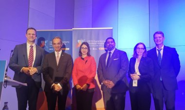 وزير الاتصالات: نتعاون مع المجتمع الدولي في تنفيذ الاستراتيجية الوطنية للذكاء الإصطناعي