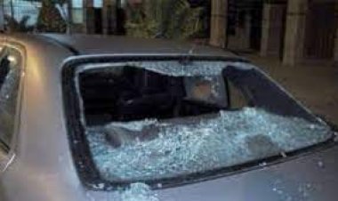 تهشم سيارة إثر انهيار سقف داخل جراج بأحد العقارات في مصر الجديدة