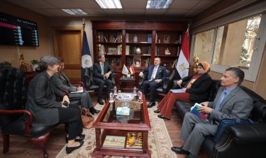 وزير السياحة يلتقي الممثل المقيم للبرنامج الإنمائي للأمم المتحدة لبحث التعاون