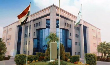 رئيس الوزراء يشاهد فيلم تسجيلي عن مراحل إنشاء مركز التصنيع الرقمي